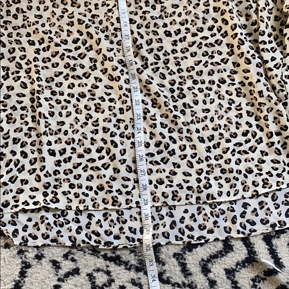 Zac and Rachel Cheetah print high low blouse - Picture 7 of 8